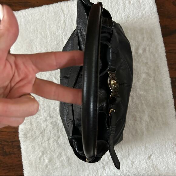 Elegant Black Leather Women's Bag - Picture 12 of 17